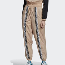 ���~��ED7423