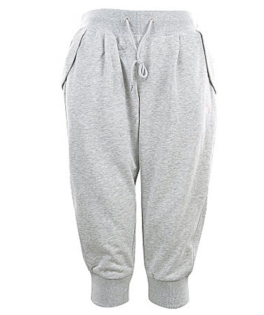 ���� AKQJ136-1