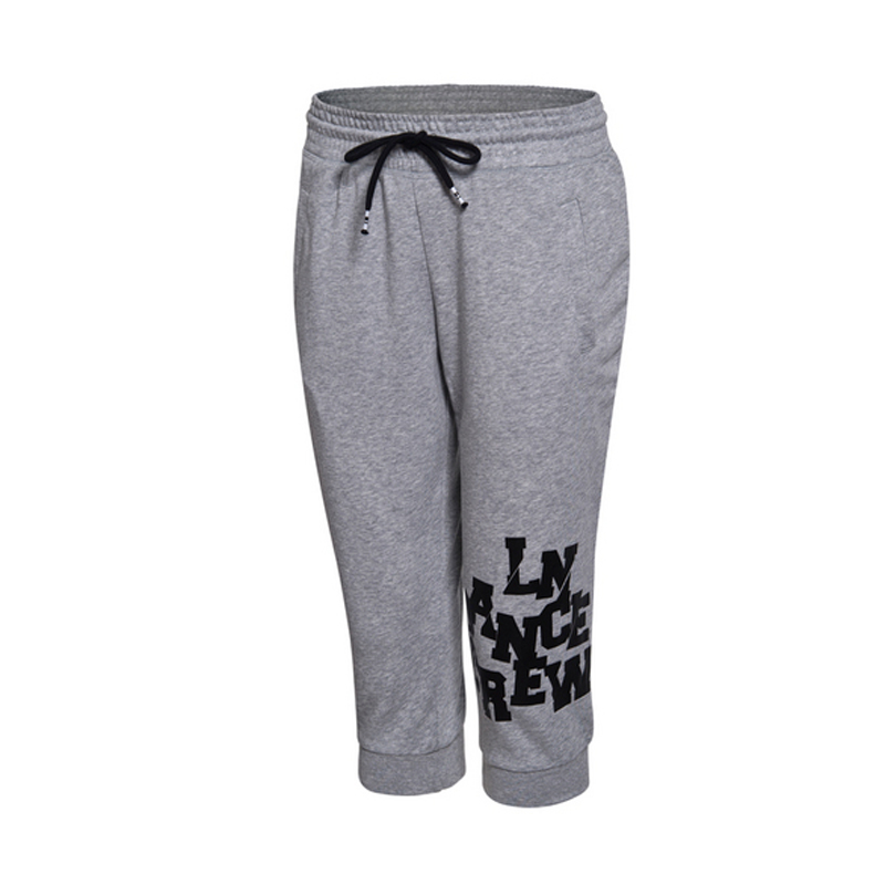 ���� AKQM052-1